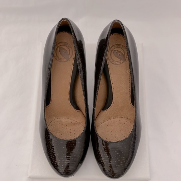 Nuture Chocolate colored High Heel 💋 - Picture 2 of 3